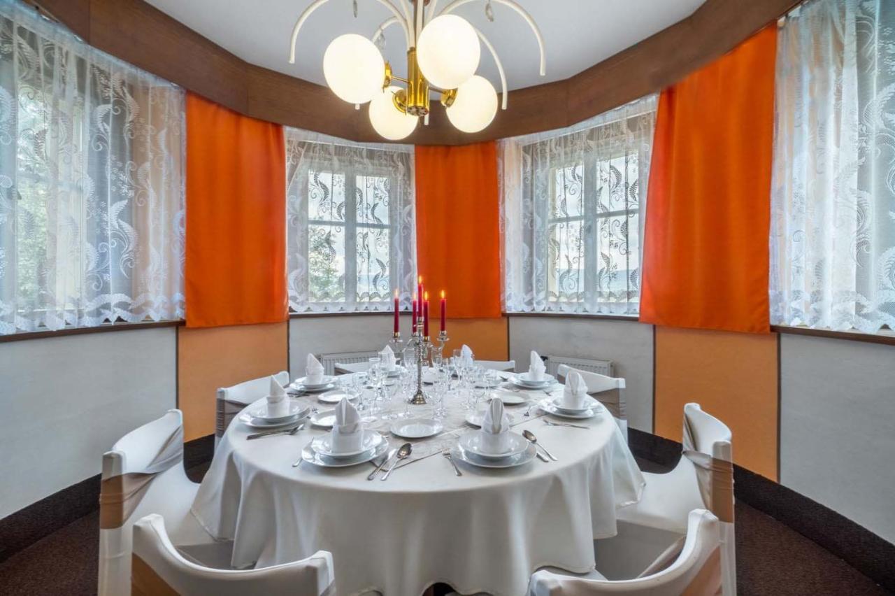 Hotel Vetrov Vysoké nad Jizerou Buitenkant foto