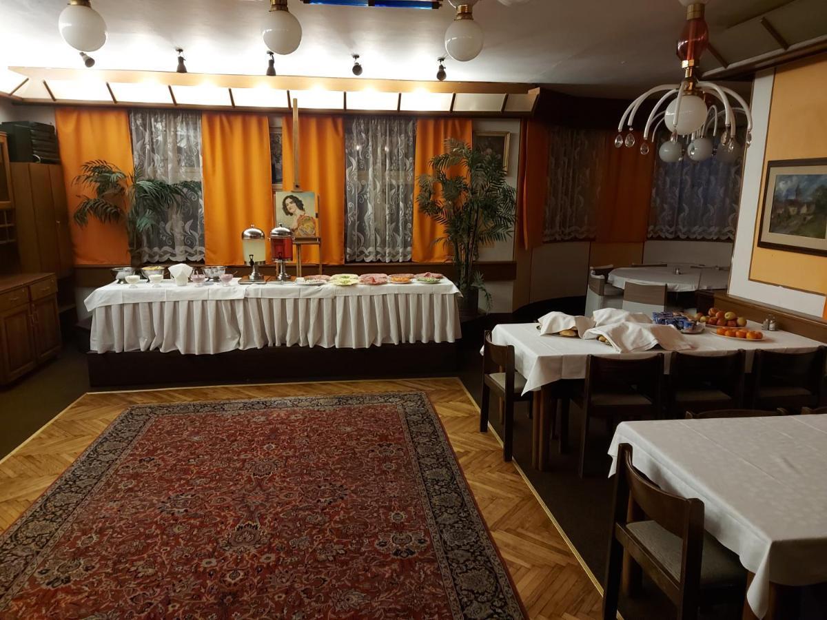 Hotel Vetrov Vysoké nad Jizerou Buitenkant foto